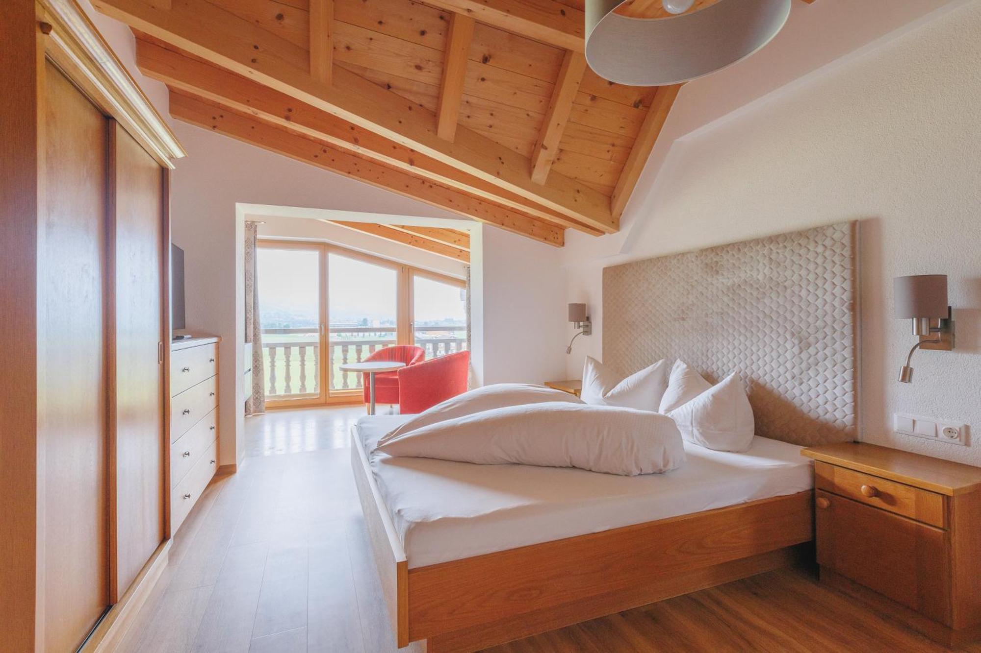 Hin&Weg Das Aparthotel Ried im Zillertal Eksteriør bilde