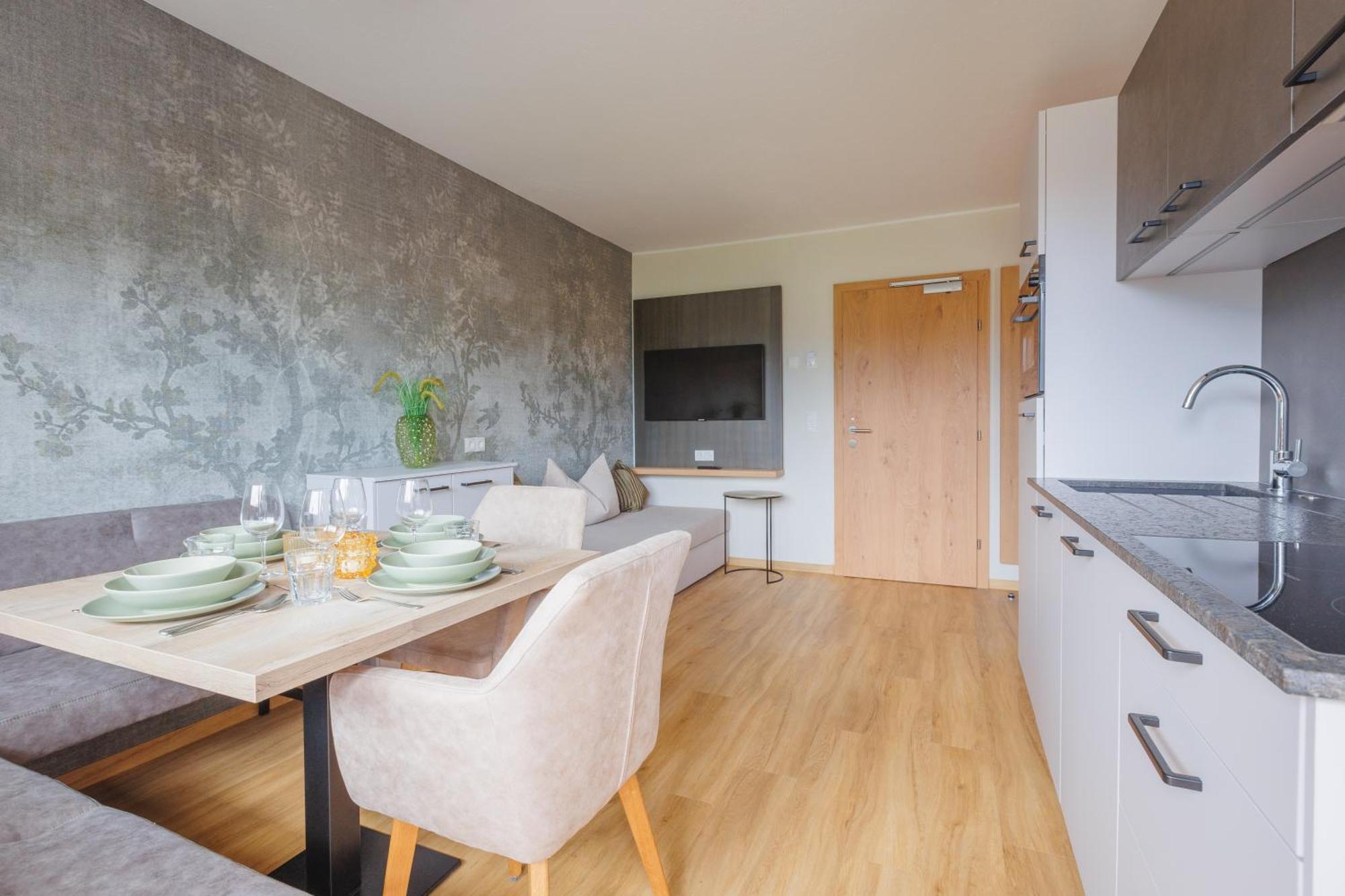 Hin&Weg Das Aparthotel Ried im Zillertal Eksteriør bilde