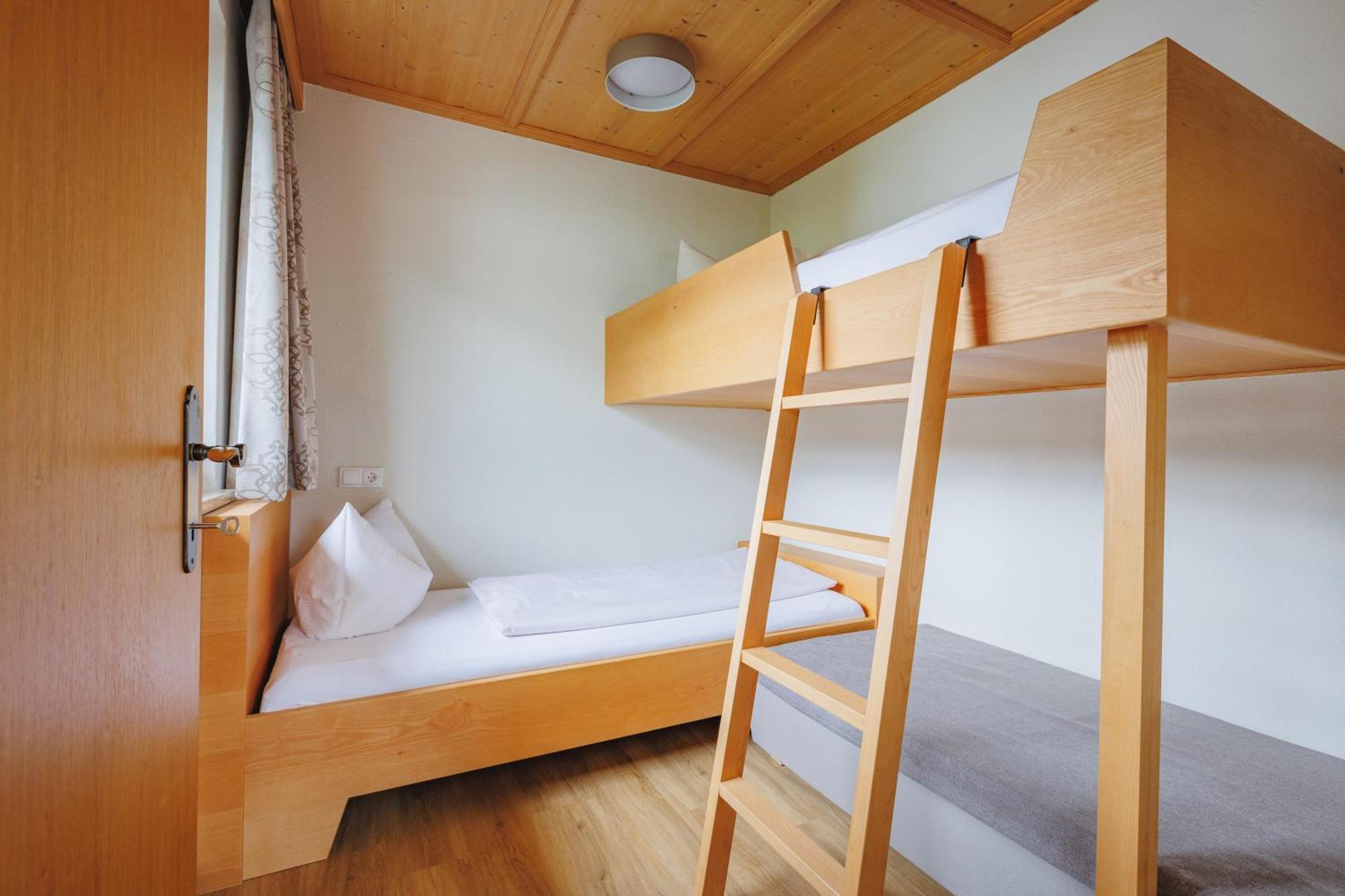 Hin&Weg Das Aparthotel Ried im Zillertal Eksteriør bilde