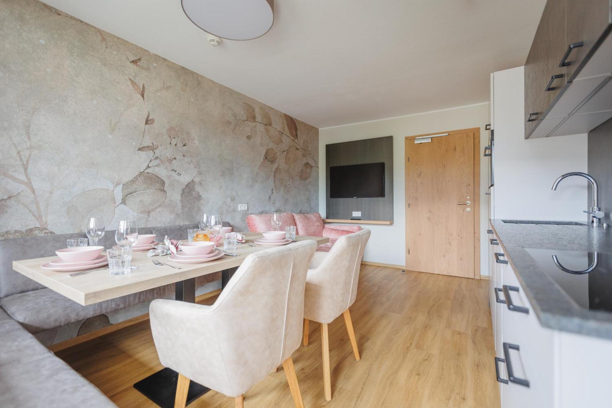 Hin&Weg Das Aparthotel Ried im Zillertal Eksteriør bilde